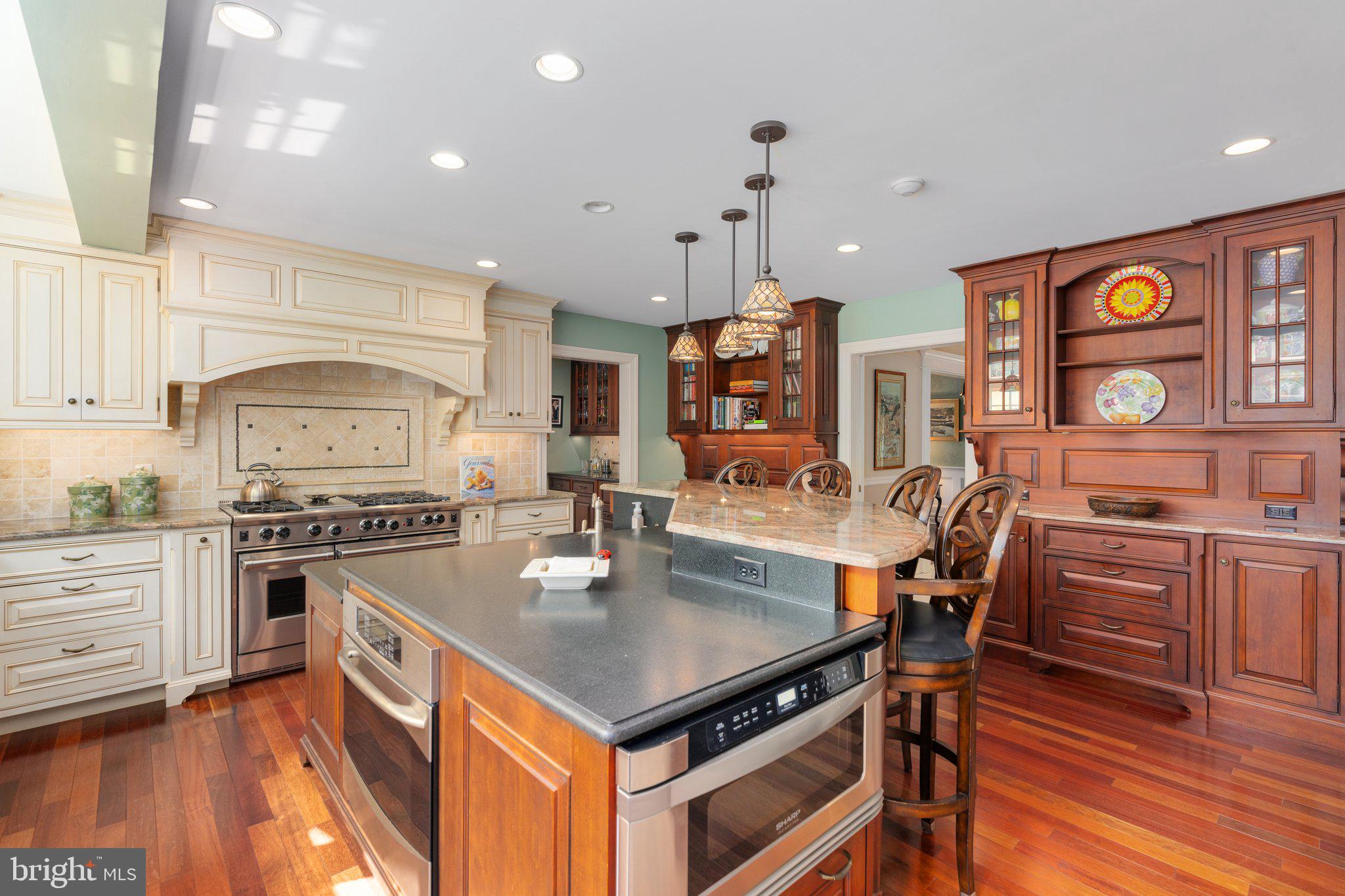 986 CULTIPACKER ROAD
