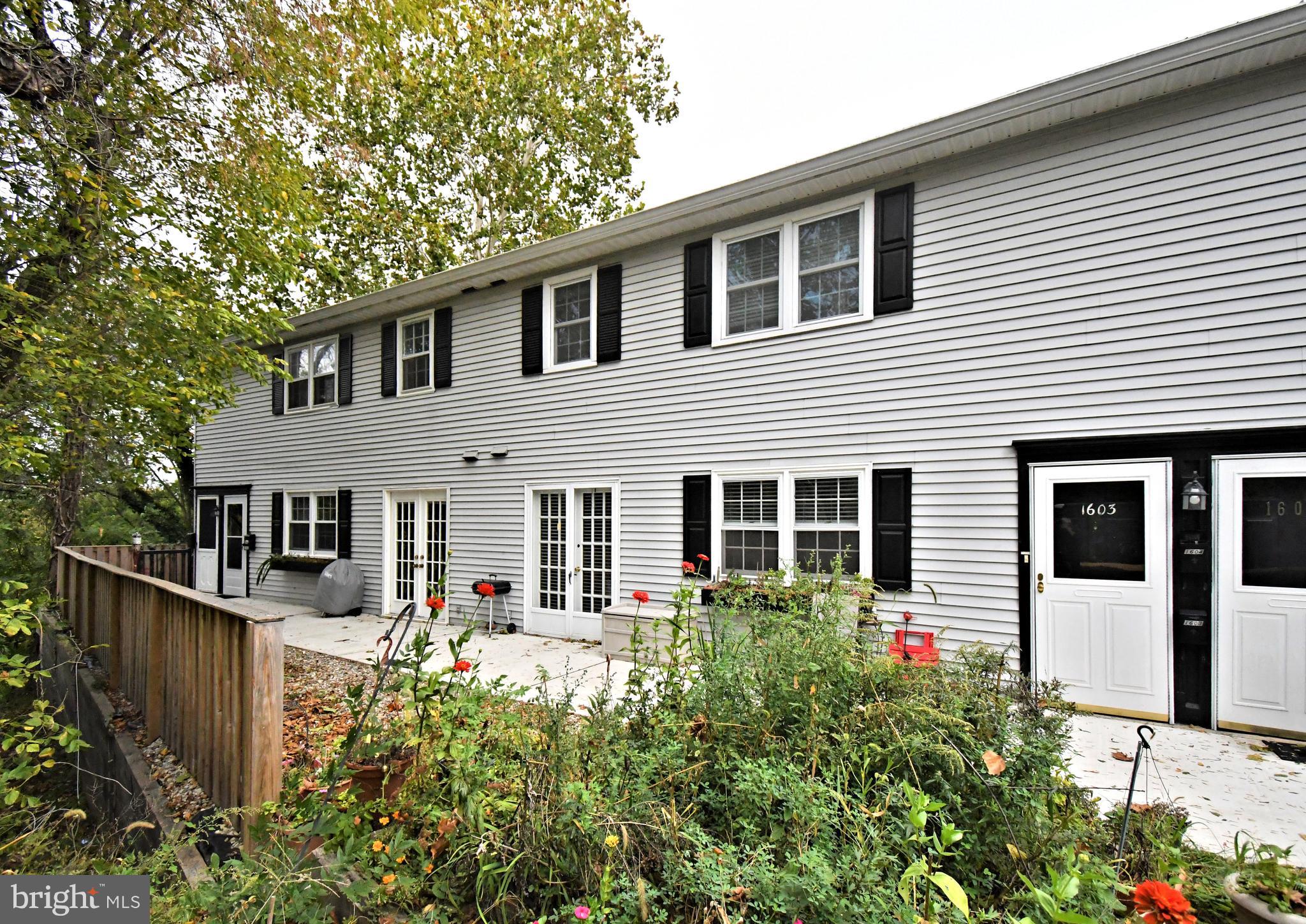 1603 YARDLEY CMNS