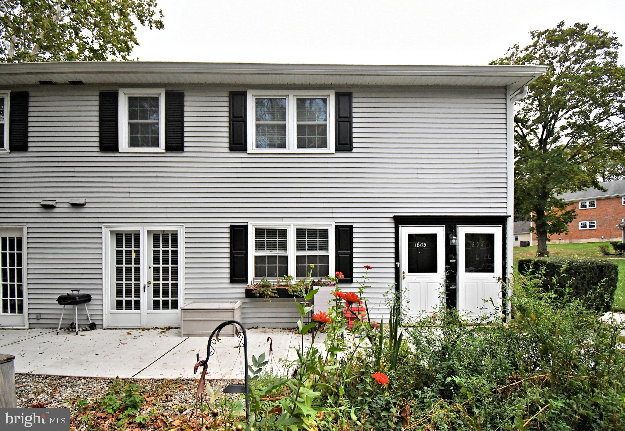 1603 YARDLEY CMNS
