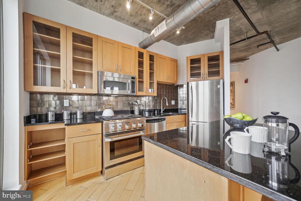 301 MASSACHUSETTS AVENUE NW 1003