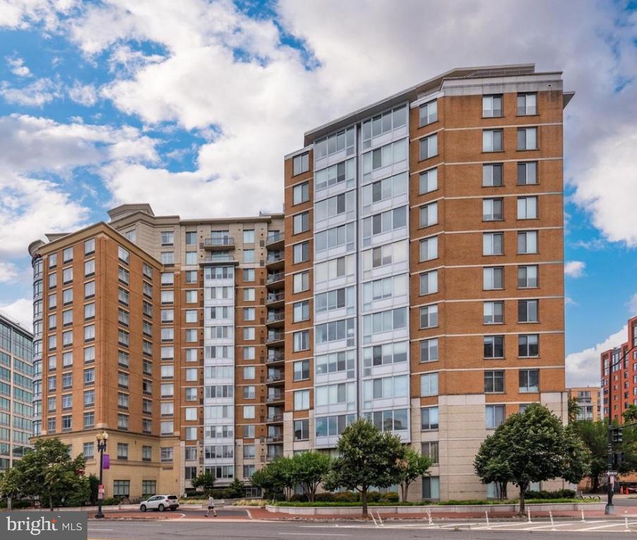 555 MASSACHUSETTS AVENUE NW 1311