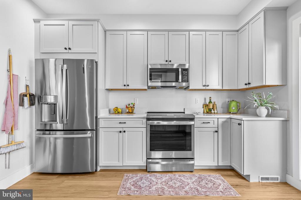 5517 7TH STREET NW Unit: 1