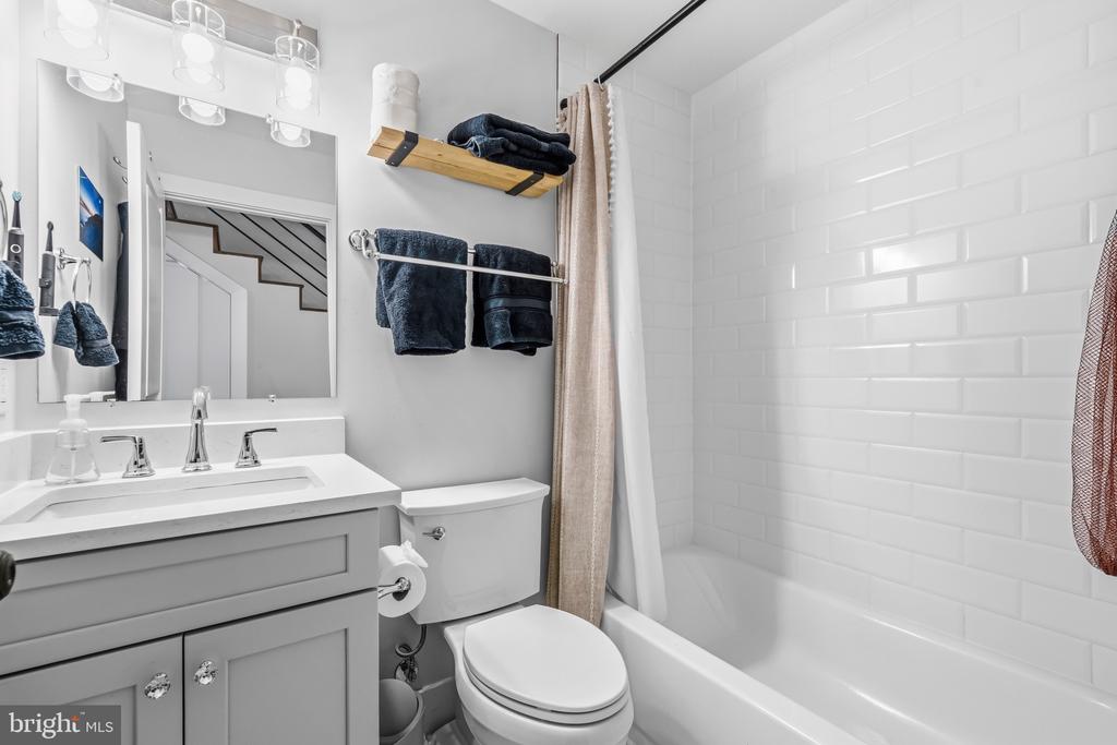 5517 7TH STREET NW Unit: 1