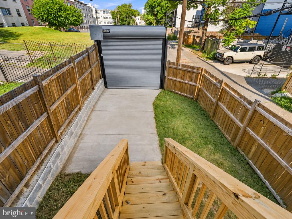 5517 7TH STREET NW Unit: 1