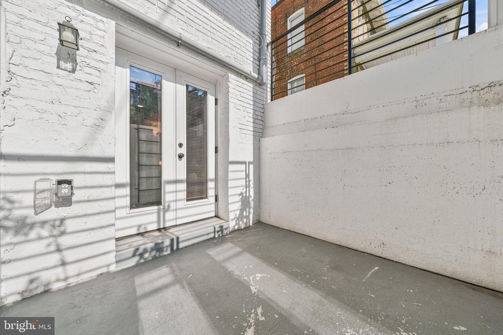 5517 7TH STREET NW Unit: 1
