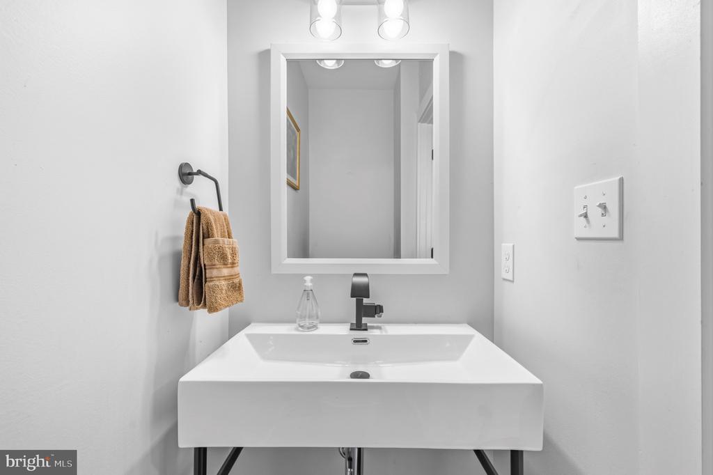 5517 7TH STREET NW Unit: 1