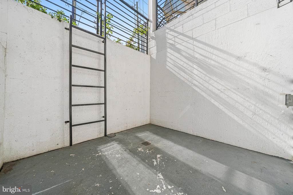 5517 7TH STREET NW Unit: 1
