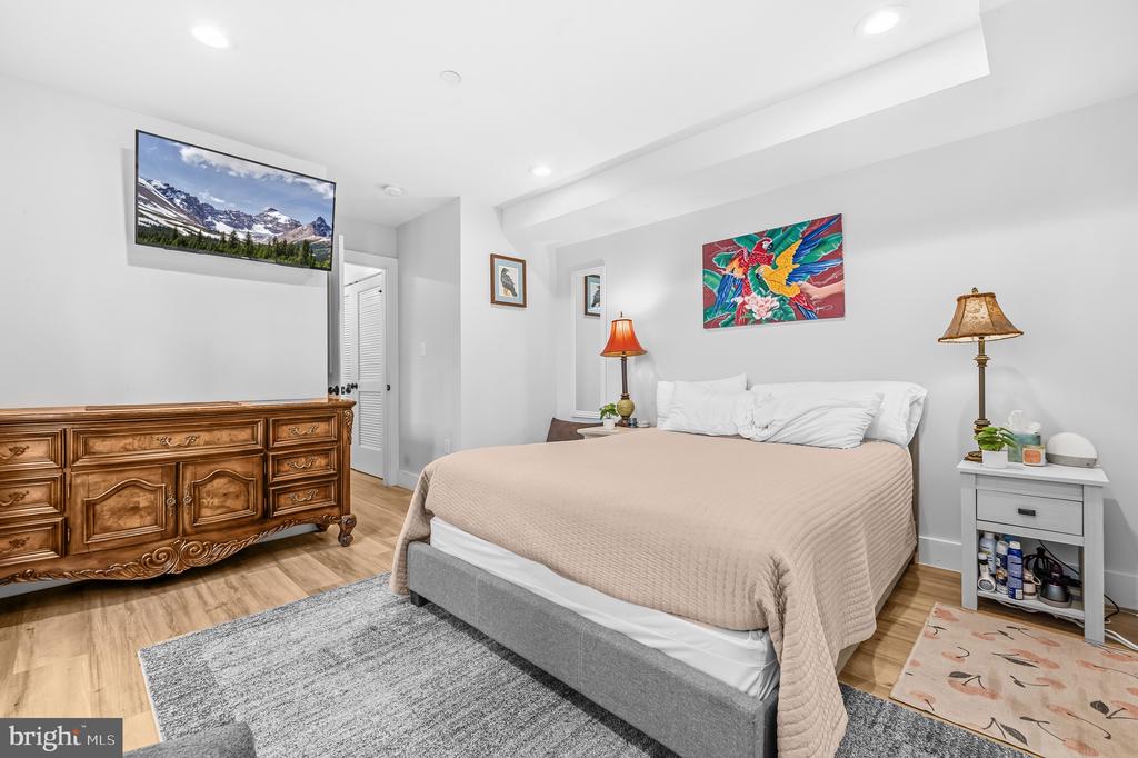 5517 7TH STREET NW Unit: 1