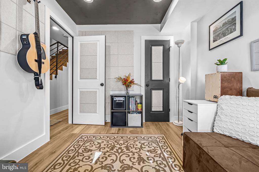 5517 7TH STREET NW Unit: 1