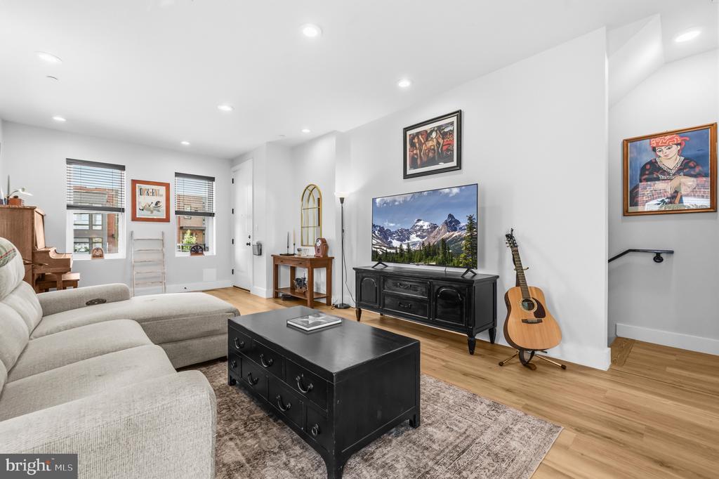 5517 7TH STREET NW Unit: 1
