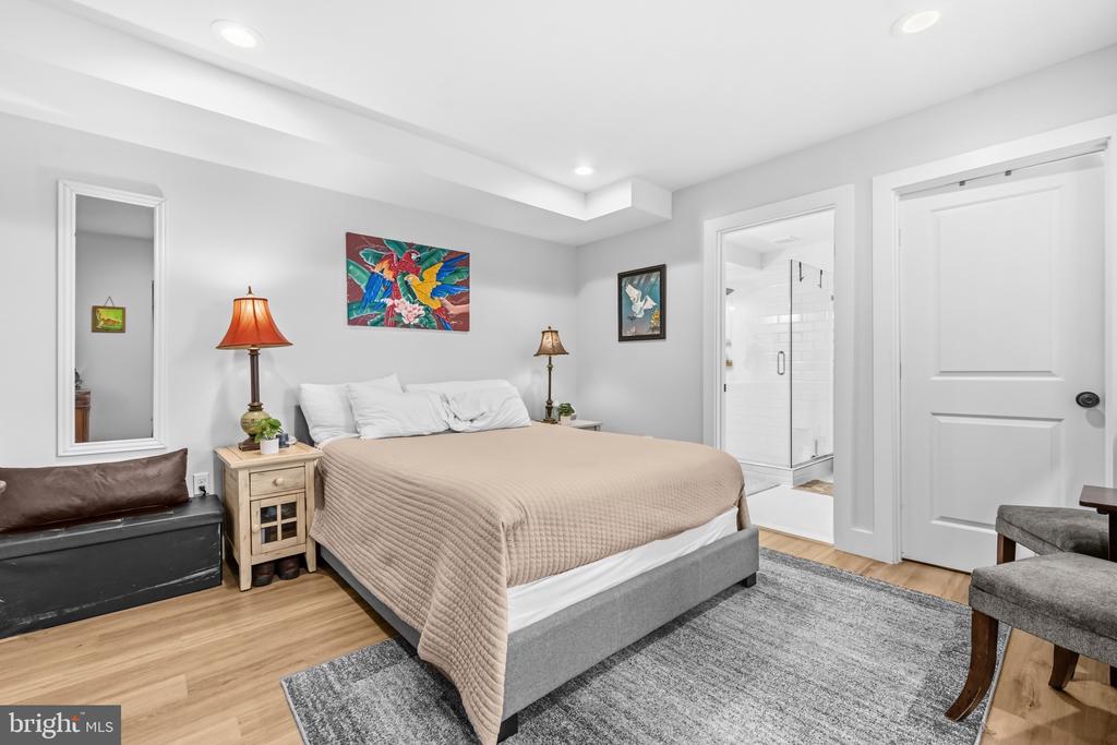 5517 7TH STREET NW Unit: 1