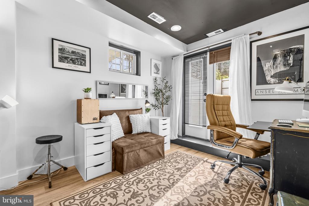 5517 7TH STREET NW Unit: 1