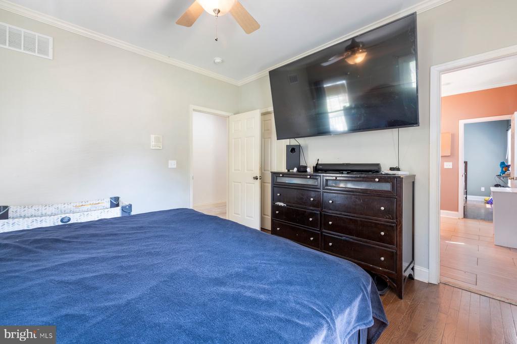 61 MAGOTHY BEACH ROAD