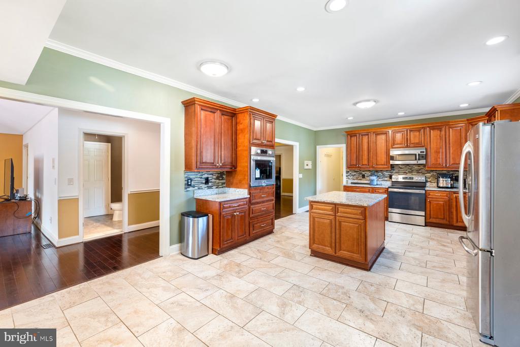 61 MAGOTHY BEACH ROAD