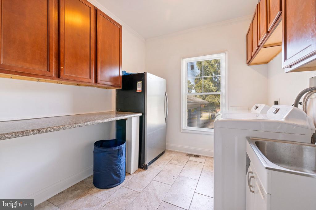 61 MAGOTHY BEACH ROAD