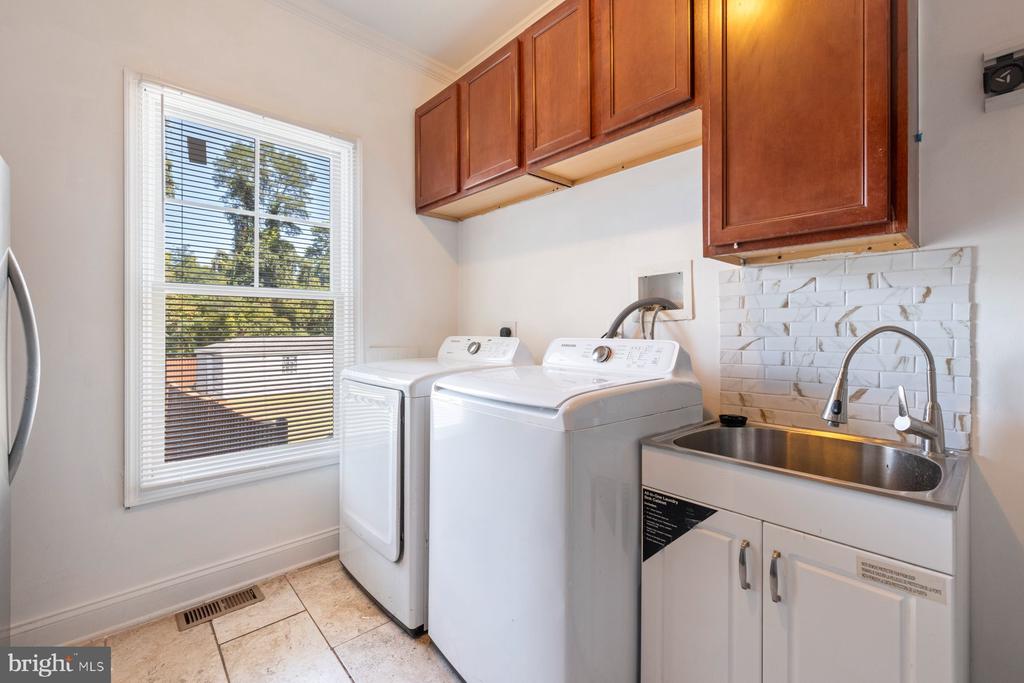 61 MAGOTHY BEACH ROAD