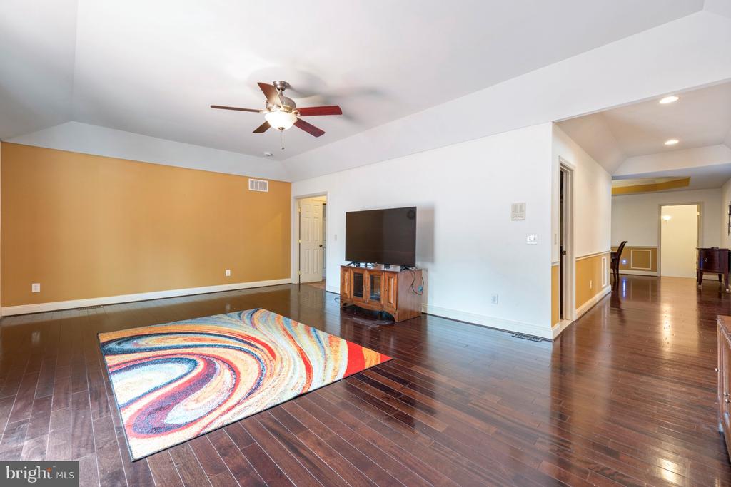 61 MAGOTHY BEACH ROAD