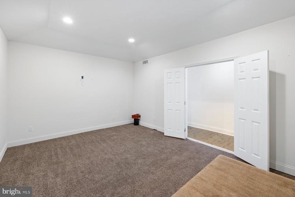 61 MAGOTHY BEACH ROAD