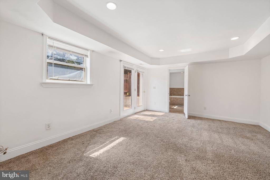 61 MAGOTHY BEACH ROAD