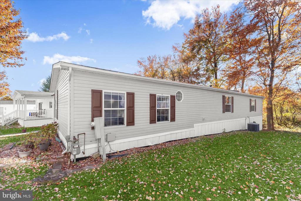 8006 FAIR BREEZE DRIVE