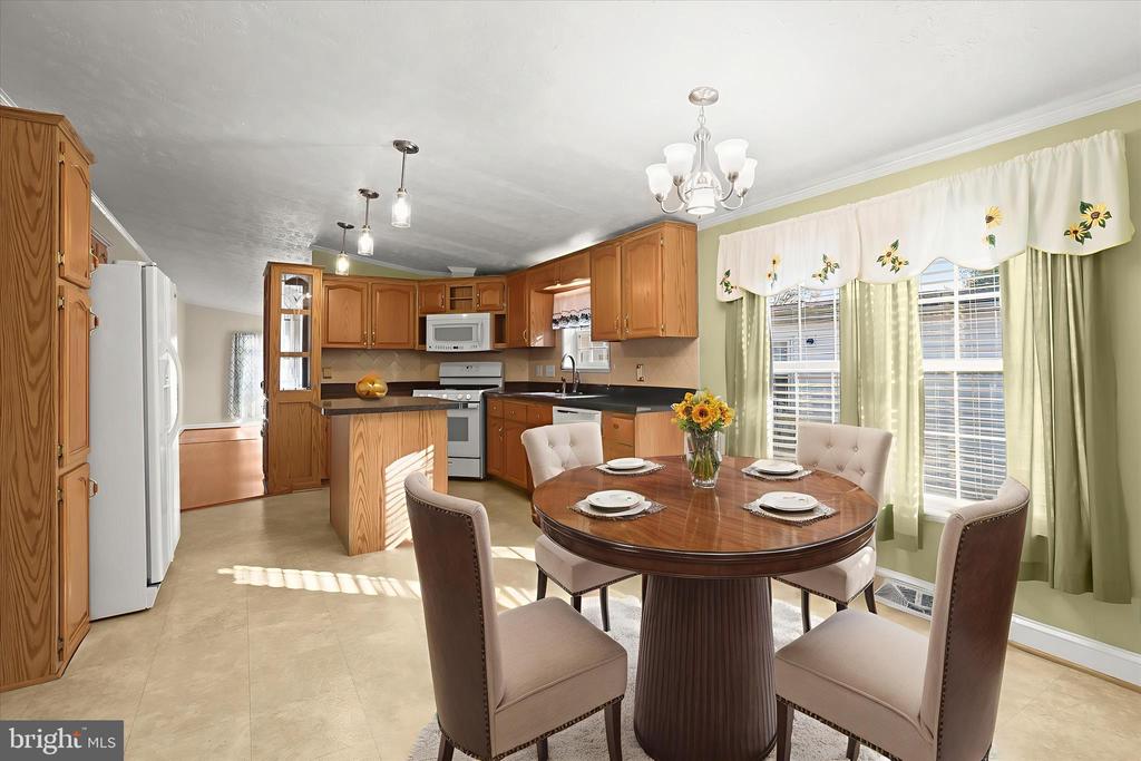8006 FAIR BREEZE DRIVE