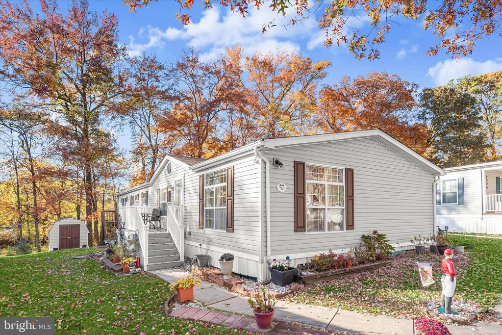 8006 FAIR BREEZE DRIVE