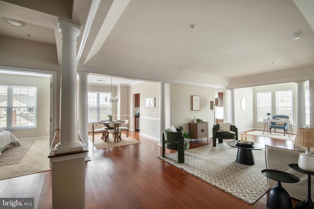8605 WANDERING FOX TRAIL 303