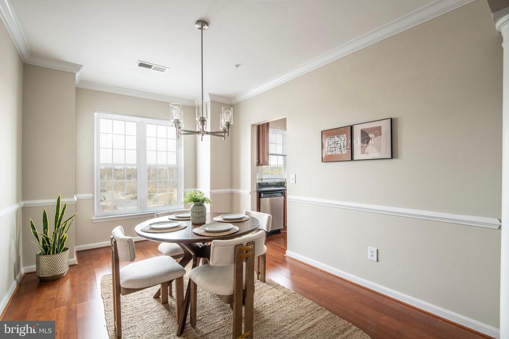 8605 WANDERING FOX TRAIL 303