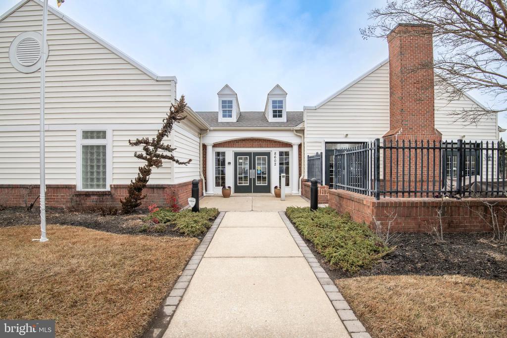 8605 WANDERING FOX TRAIL 303