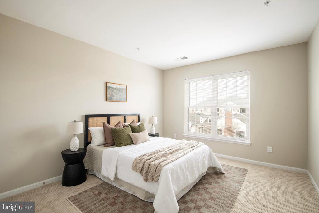 8605 WANDERING FOX TRAIL 303
