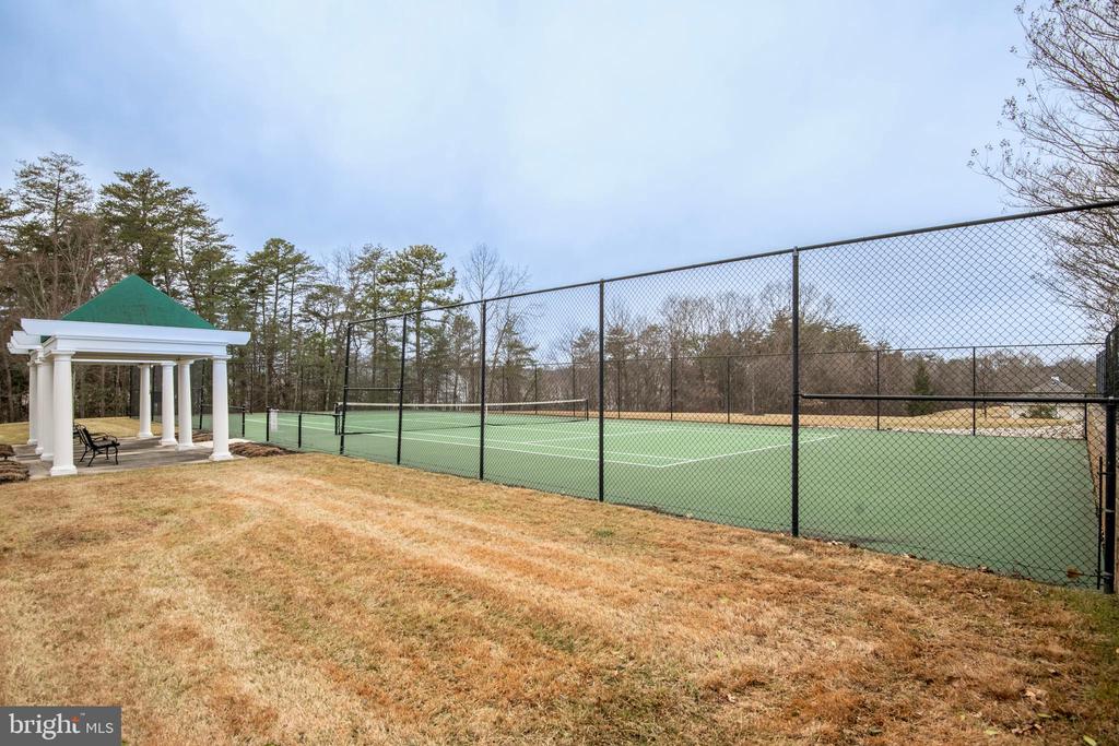 8605 WANDERING FOX TRAIL 303