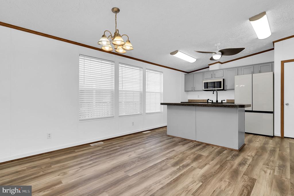 7810 CLARK ROAD D88