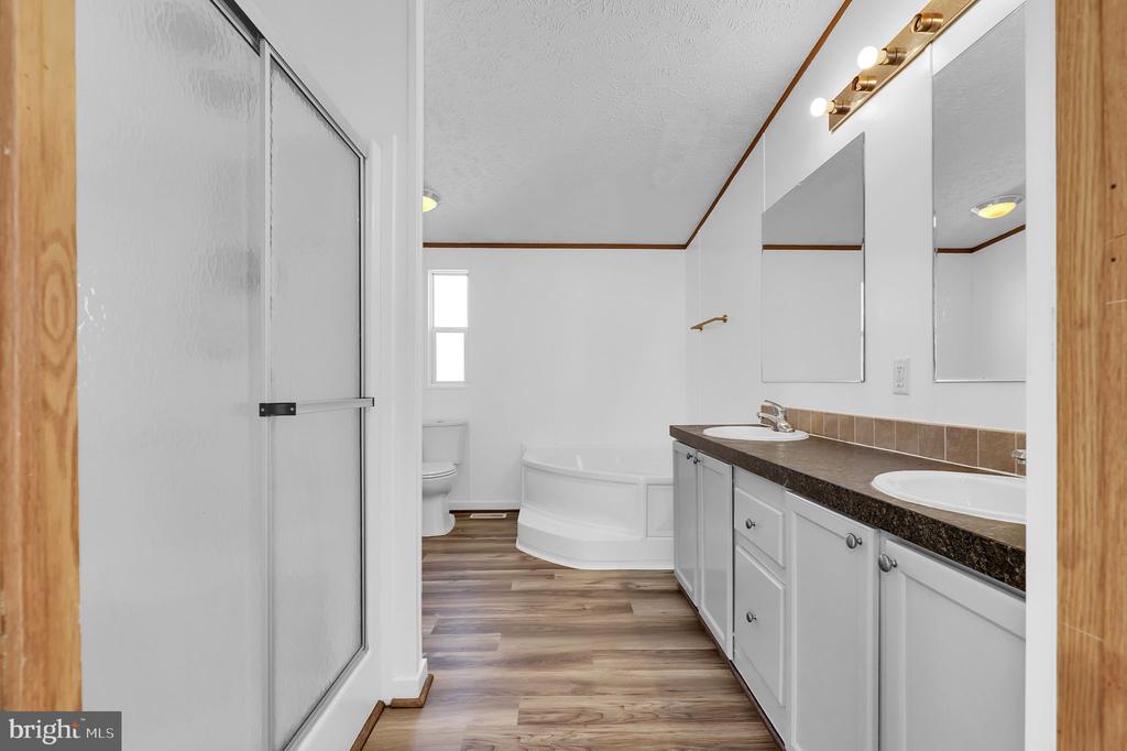 7810 CLARK ROAD D88