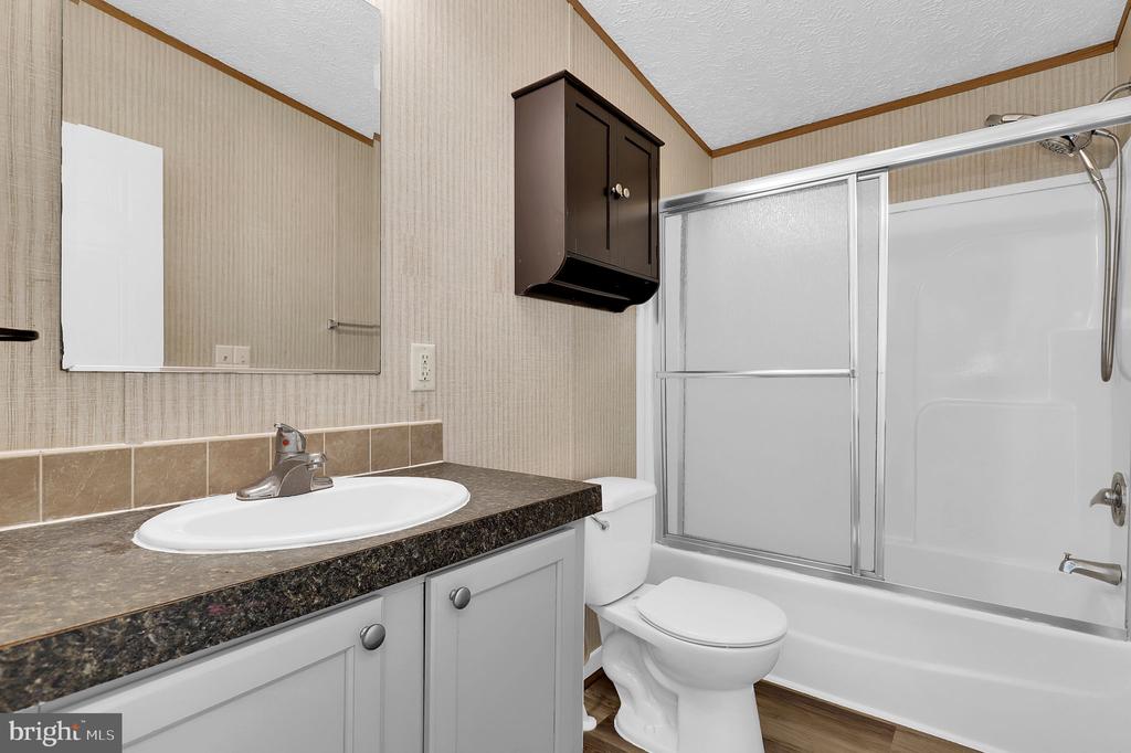 7810 CLARK ROAD D88