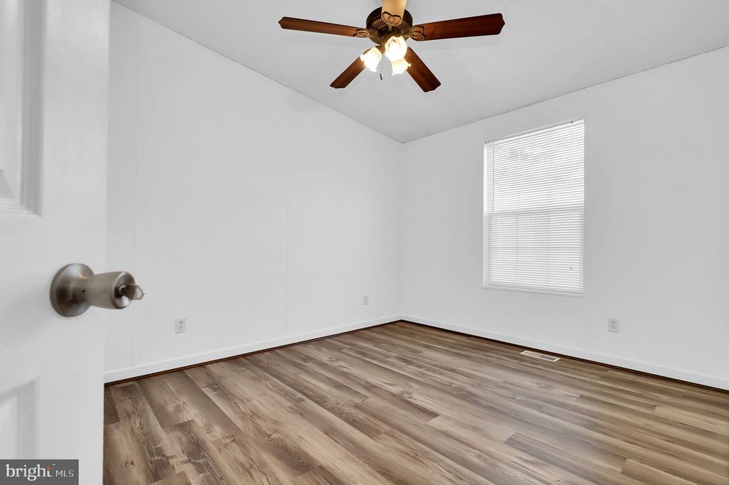 7810 CLARK ROAD D88