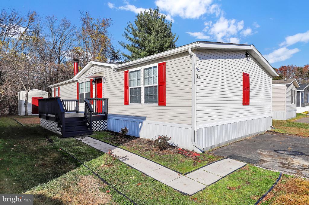 7810 CLARK ROAD D88