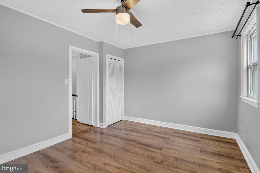 1405 W 37TH STREET