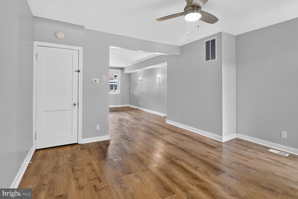 1405 W 37TH STREET