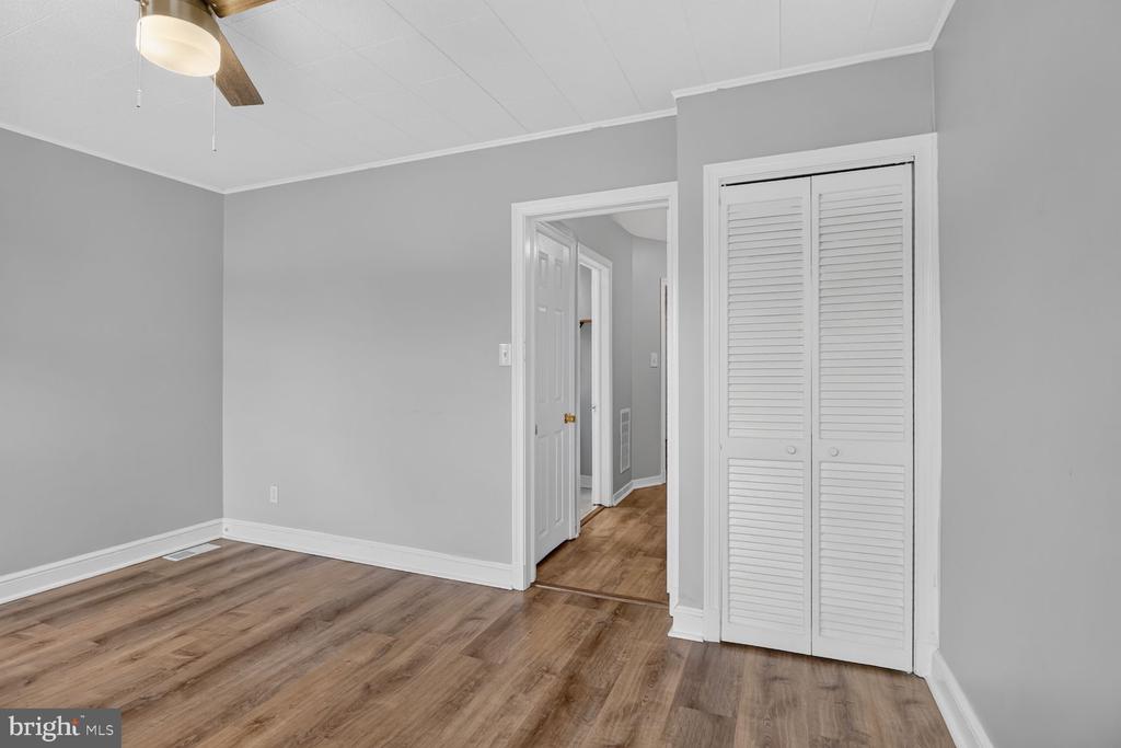 1405 W 37TH STREET