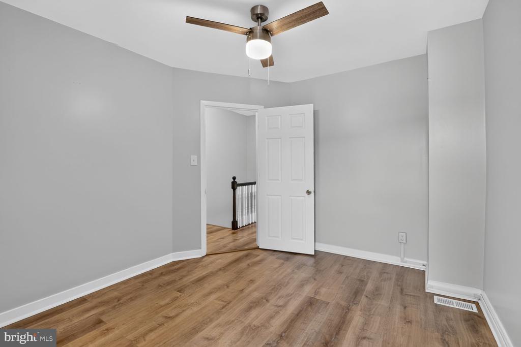 1405 W 37TH STREET