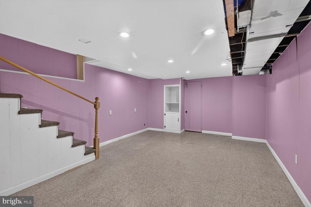 1405 W 37TH STREET
