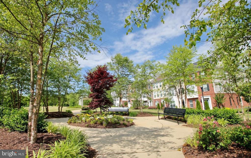17 STEEPLECHASE DRIVE