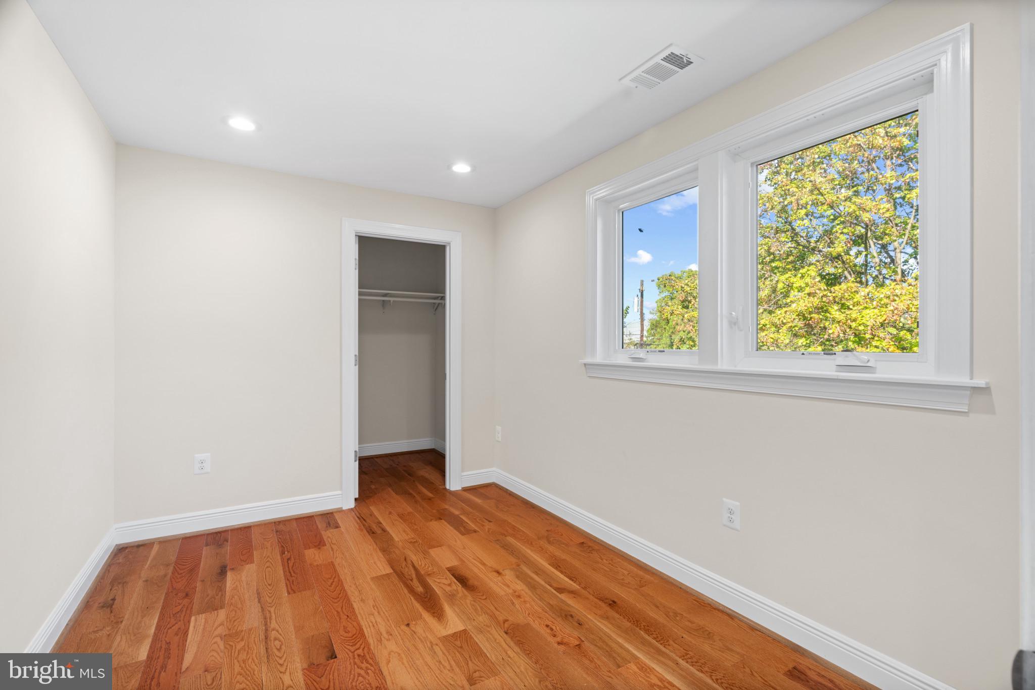 2807 JAMESTOWN ROAD