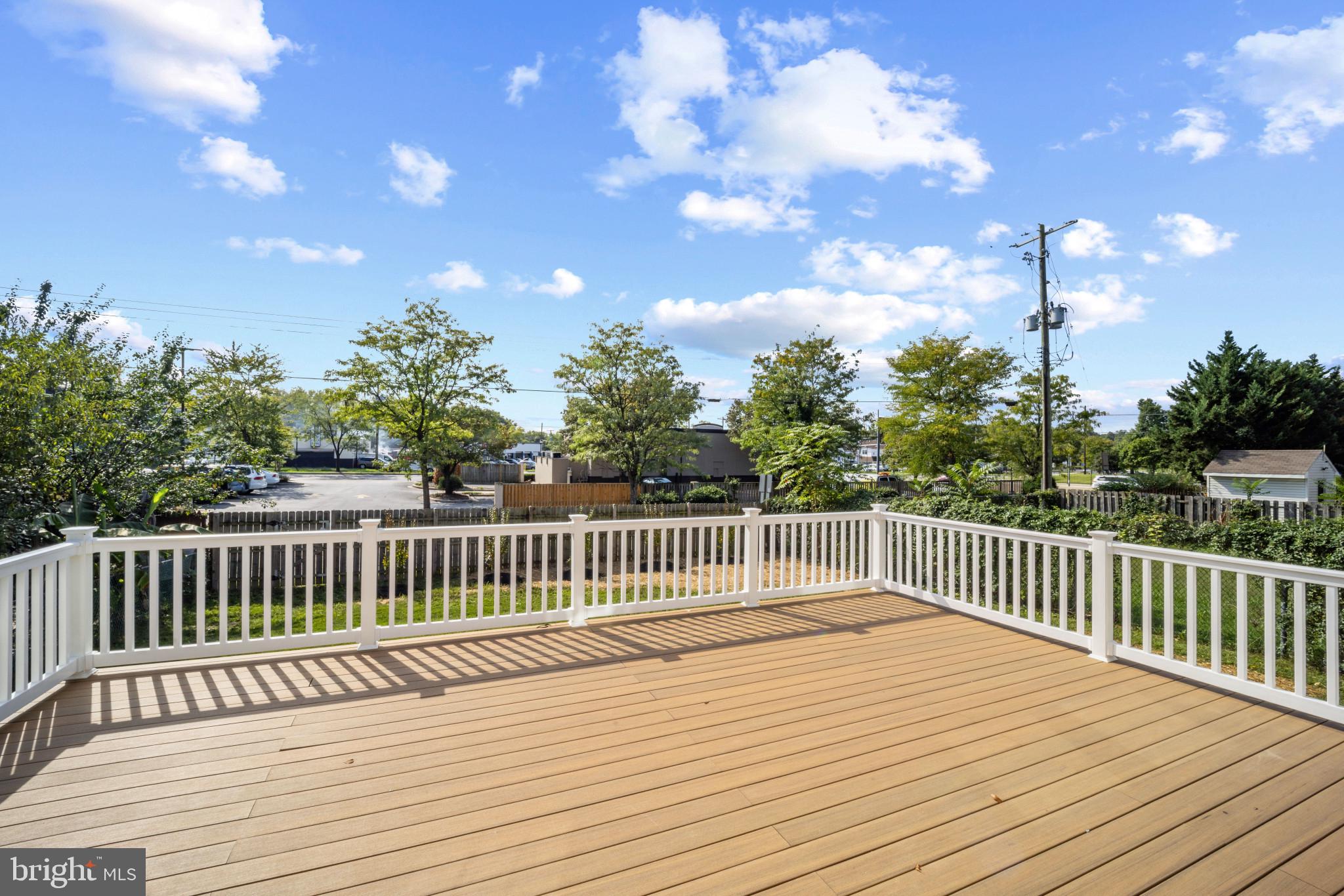 2807 JAMESTOWN ROAD