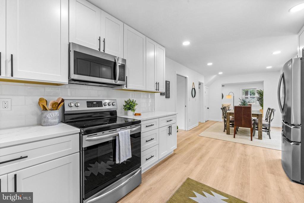 4202 YARNELL COURT