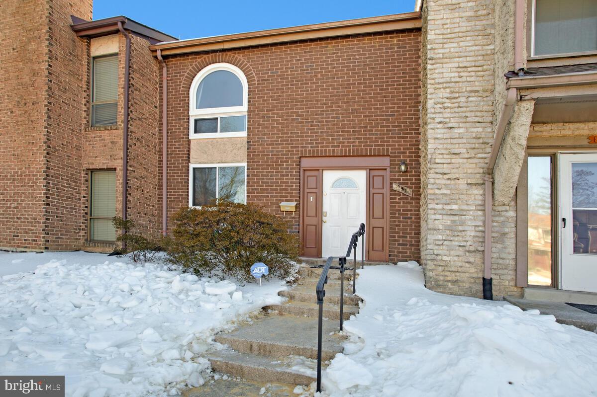 8115 BIRD LANE