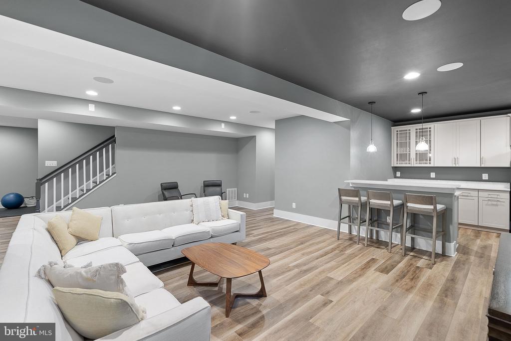 8 RAMSDELL COURT