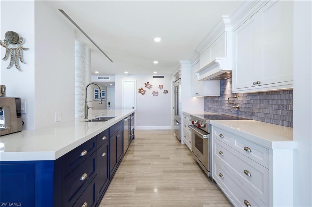 2425 Gulf Of Mexico DR 6D