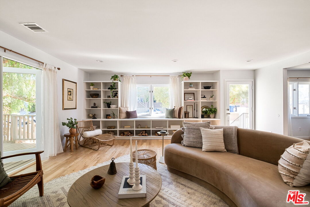 705 Tularosa Dr