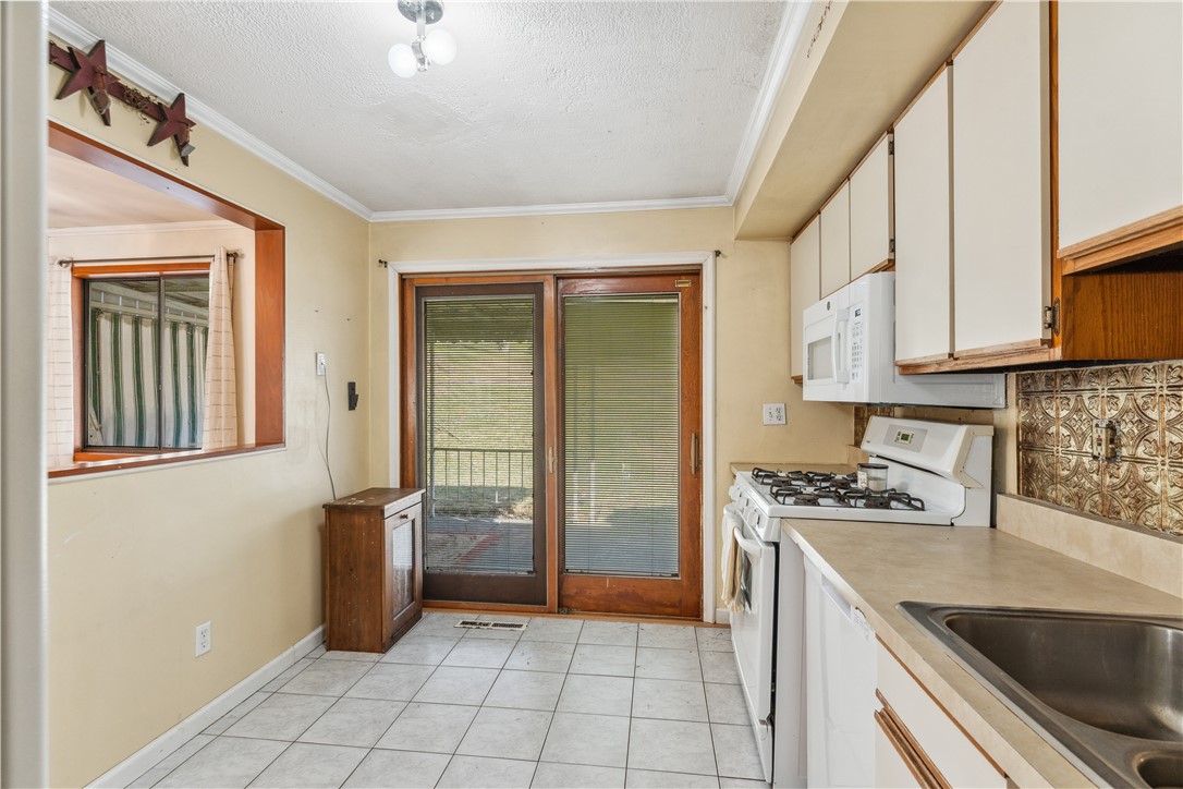 392 Seminole Ave